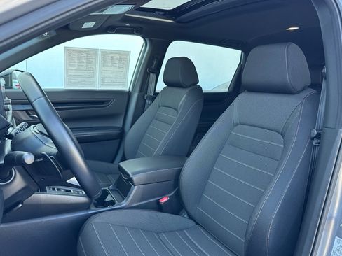 Used 2025 Honda CR-V Sport image 5