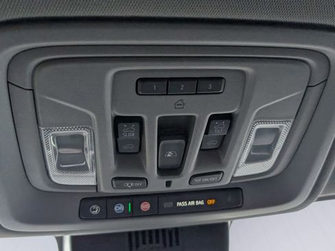 Certified 2022 GMC Sierra 1500 SLT w/ SLT Convenience Package image 29