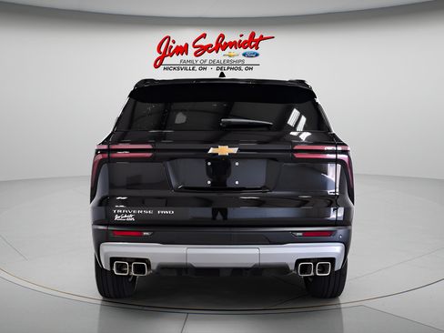 Used 2026 Chevrolet Traverse LT AWD/4WD image 5