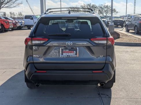 Used 2025 Toyota RAV4 LE image 7