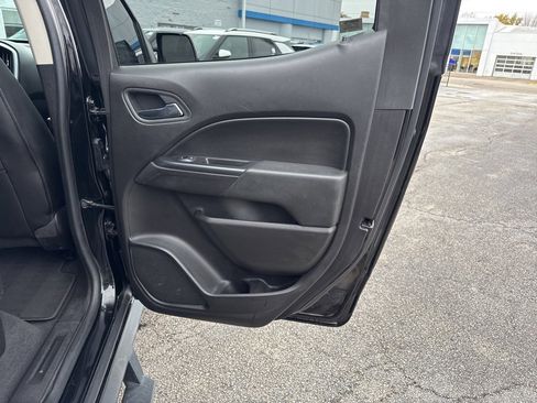 Used 2019 Chevrolet Colorado ZR2 w/ ZR2 Midnight Special Edition image 11