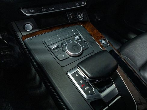 Used 2019 Audi Q5 2.0T Premium image 50