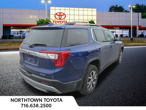 Used 2023 GMC Acadia SLE w/ Driver Convenience Package image 6