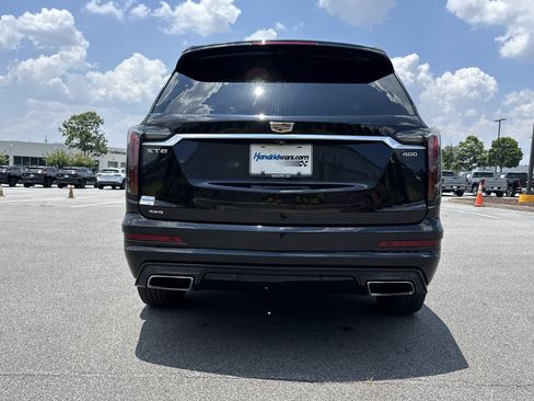 Used 2023 Cadillac XT6 Sport w/ Technology Package AWD/4WD image 9