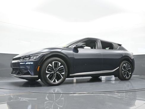 Used 2024 Kia EV6 Wind w/ Wind Technology Package AWD/4WD image 59
