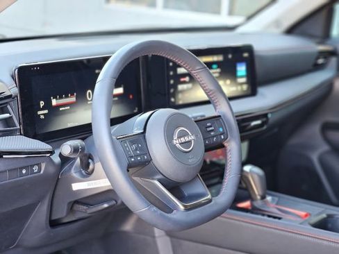 Certified 2025 Nissan Kicks SR w/ Illumination Package image 12