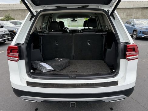 Used 2019 Volkswagen Atlas SE w/ Towing Package image 9