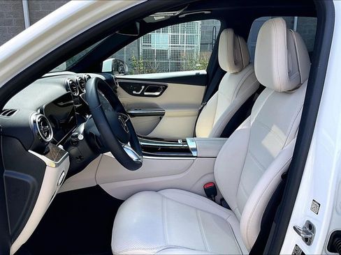 Used 2026 Mercedes-Benz GLC 300 4MATIC image 27