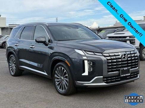 Used 2024 Hyundai Palisade Calligraphy image 2