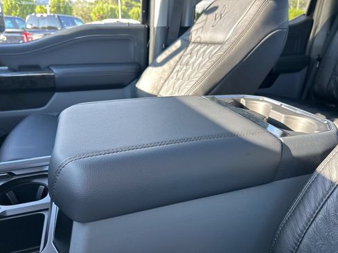 New 2026 Ford F250 XLT w/ XLT Premium Package AWD/4WD image 33