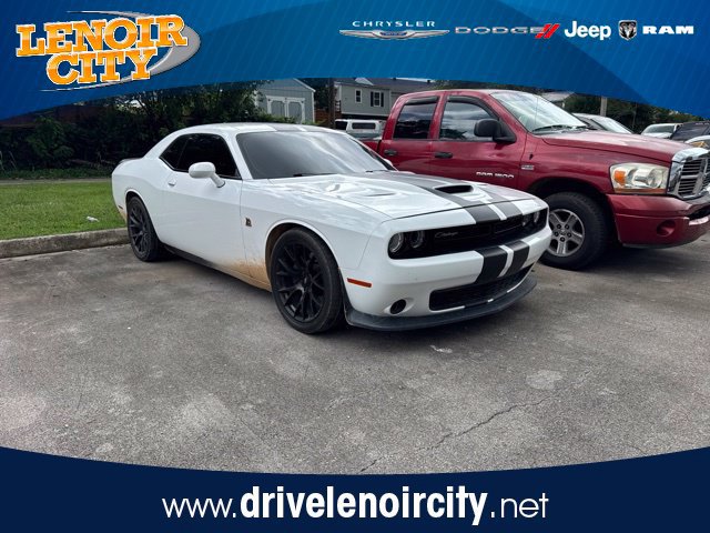 Used 2020 Dodge Challenger R/T Scat Pack RWD image 1
