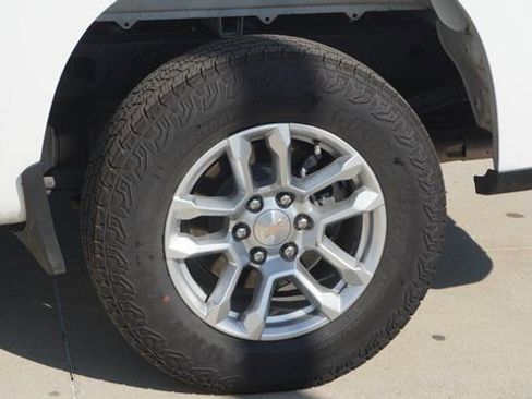 New 2026 Chevrolet Silverado 1500 LT w/ Z71 Off-Road Package image 12