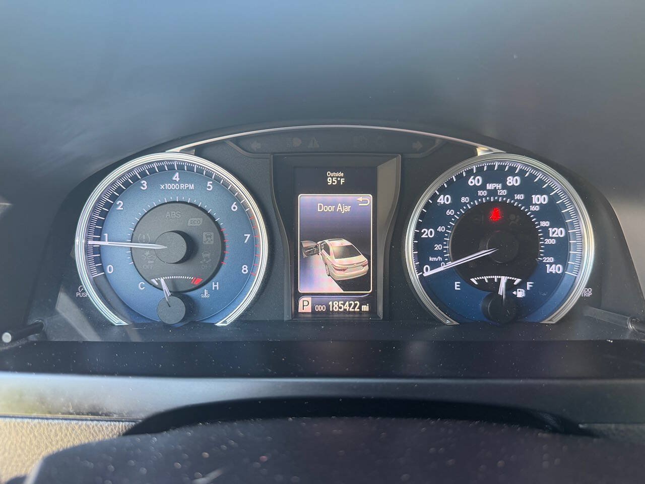 Used 2016 Toyota Camry LE FWD image 25
