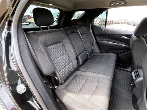 Used 2019 Chevrolet Equinox LT FWD image 27