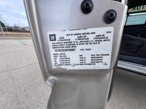 Used 2005 GMC Sierra 2500 SLE w/ Skid Plate Package image 21