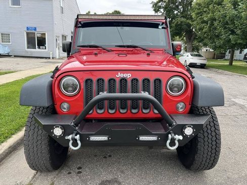 Used 2014 Jeep Wrangler Unlimited Sport w/ Quick Order Package 24S AWD/4WD image 3
