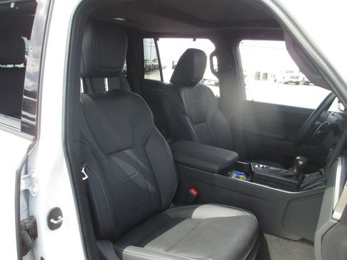 Used 2024 Lexus GX 550 w/ Accessory Package (2T) AWD/4WD image 23