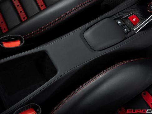 Used 2019 Ferrari 488 Pista Coupe RWD image 38