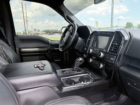 Used 2019 Ford F150 Lariat w/ Equipment Group 502A Luxury AWD/4WD image 7