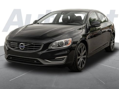 Used 2017 Volvo S60 T5 Inscription Platinum w/ Climate Package AWD/4WD image 5