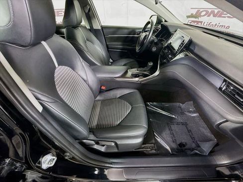 Certified 2022 Toyota Camry SE FWD image 28