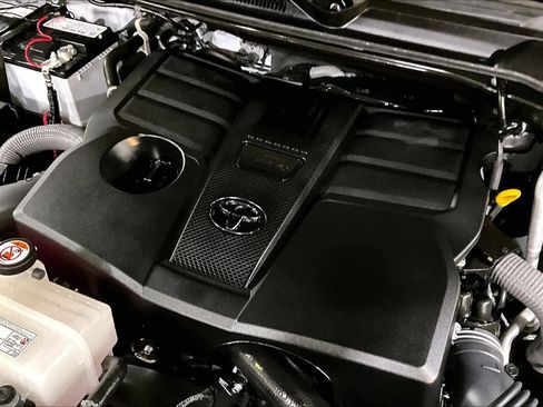 Used 2024 Toyota Tundra SR5 image 32