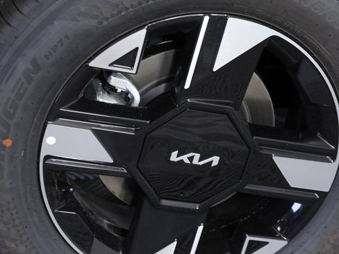 Certified 2026 Kia Sportage LX w/ LX Convenience Package image 7