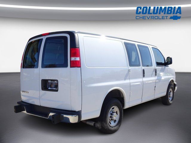 Used 2024 Chevrolet Express 2500 w/ Driver Convenience Package RWD image 3