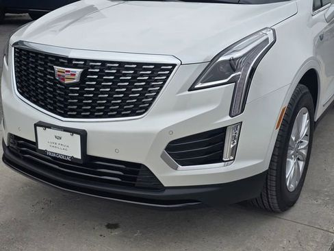 New 2026 Cadillac XT5 Luxury image 10