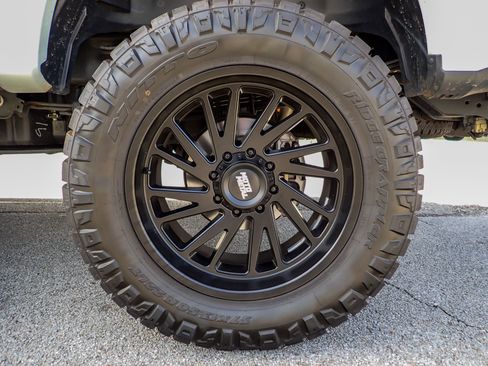 Used 2025 Ford F250 Platinum image 11