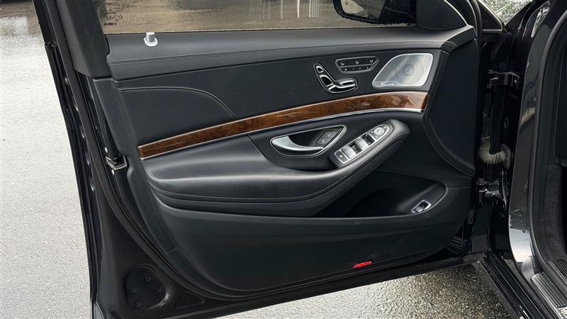 Used 2015 Mercedes-Benz S 550 4MATIC Sedan image 22