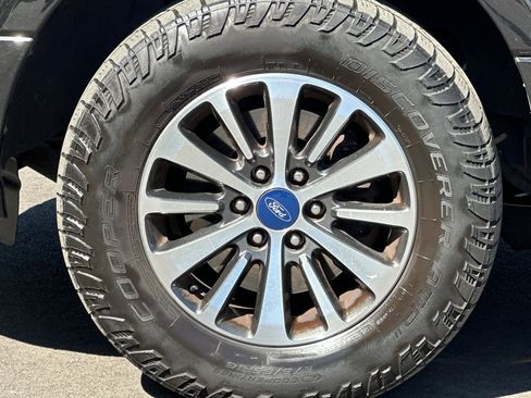 Used 2015 Ford Expedition EL XLT w/ Equipment Group 202A AWD/4WD image 36
