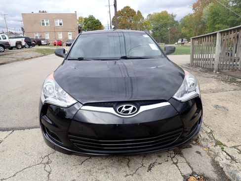 Used 2016 Hyundai Veloster image 5