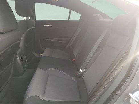 Certified 2018 Dodge Charger SXT w/ Blacktop Package image 32