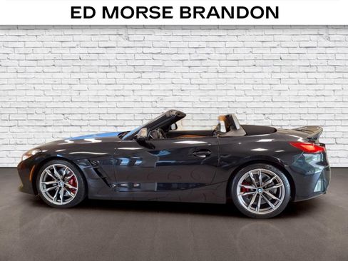 Used 2022 BMW Z4 M40i w/ Premium Package RWD image 2