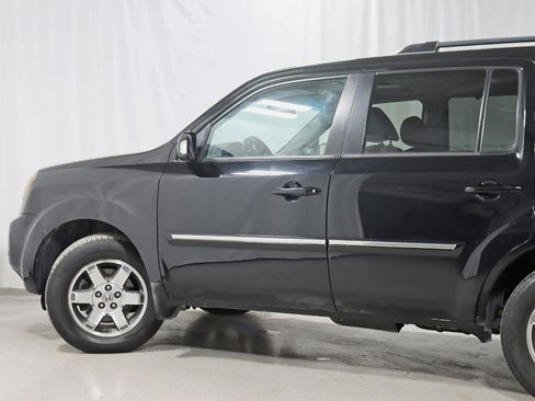 Used 2010 Honda Pilot Touring image 11