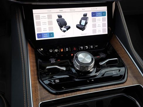 Used 2022 Jeep Grand Wagoneer Series II w/ Premium Group II image 13