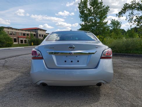 Used 2015 Nissan Altima 2.5 S w/ Power Driver Seat Package FWD image 6