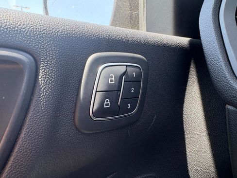 Used 2020 Ford Escape SEL FWD image 31
