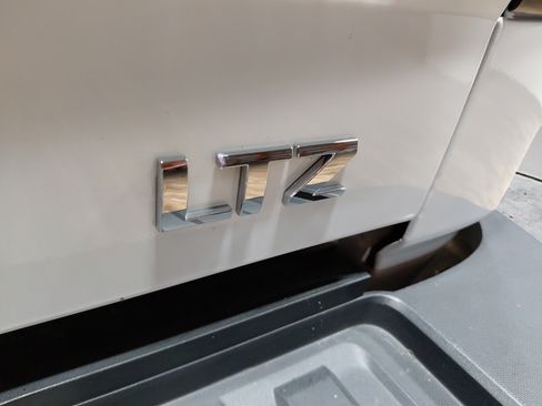 Used 2019 Chevrolet Silverado 2500 LTZ w/ Duramax Plus Package AWD/4WD image 14