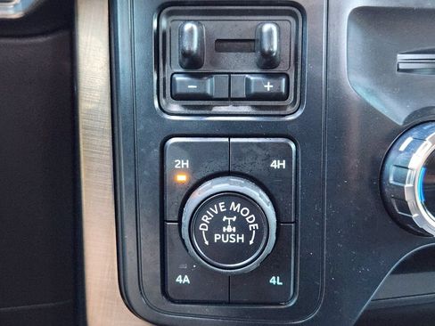 Used 2025 Ford F150 King Ranch w/ FX4 Off-Road Package AWD/4WD image 31