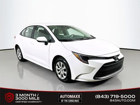 Used 2026 Toyota Corolla LE FWD image 1