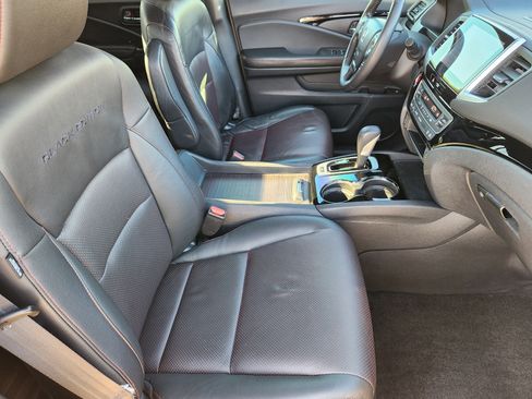 Used 2018 Honda Ridgeline Black Edition image 14