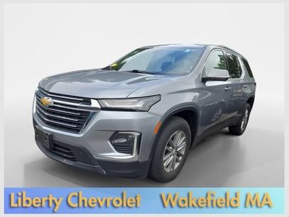 Used 2023 Chevrolet Traverse LT