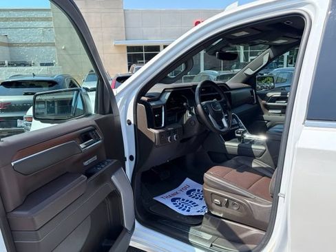 Used 2024 GMC Sierra 1500 Denali w/ Denali Reserve Package AWD/4WD image 15