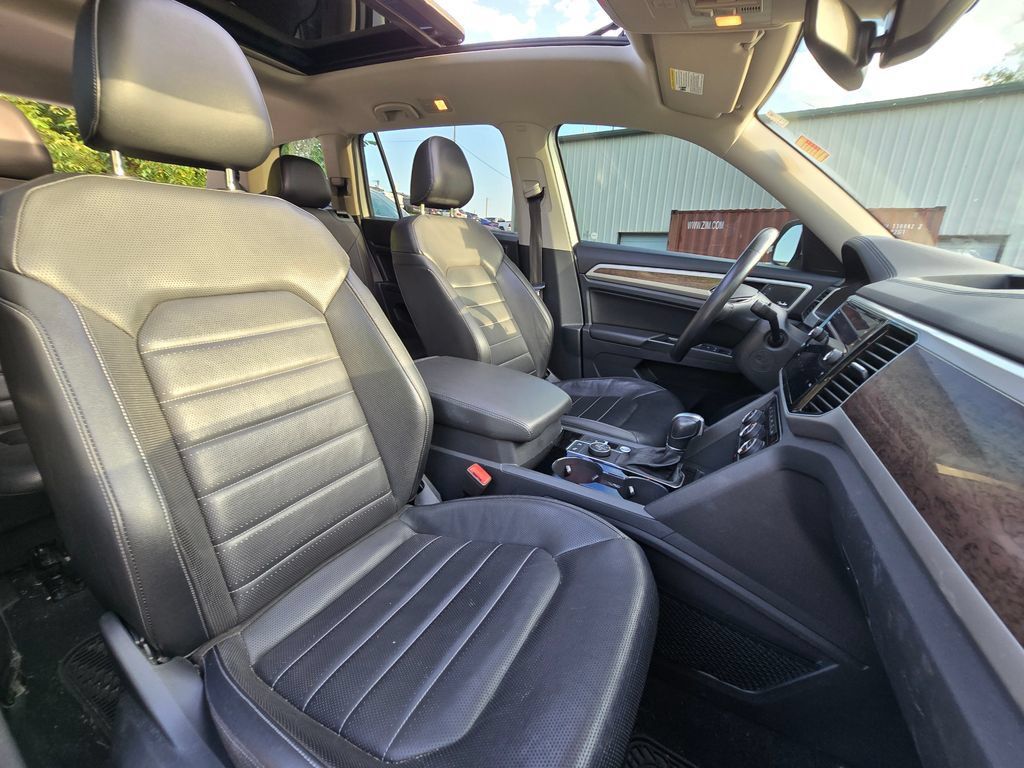 Used 2019 Volkswagen Atlas SEL Premium AWD/4WD image 22
