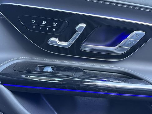 New 2025 Mercedes-Benz SL 63 AMG S e Performance 4MATIC image 18