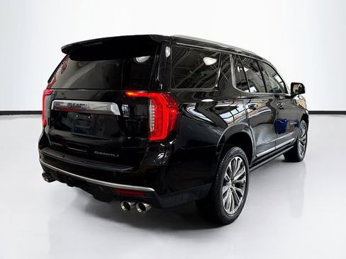 Used 2021 GMC Yukon Denali w/ Denali Premium Package image 6