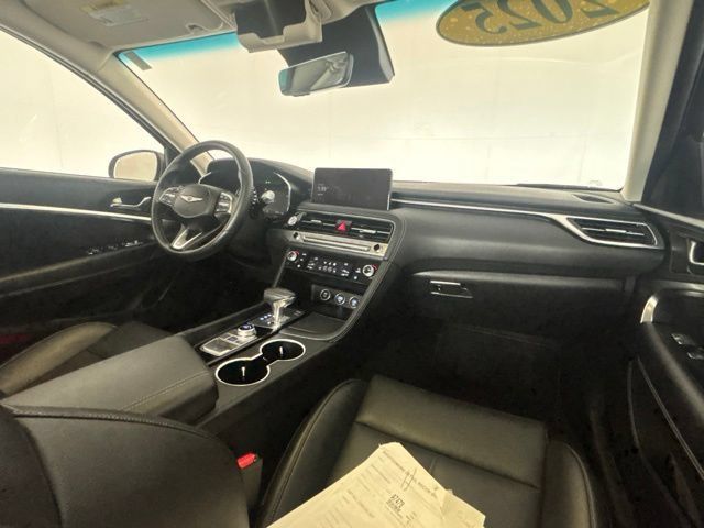 Used 2025 Genesis G70 2.5T RWD image 22