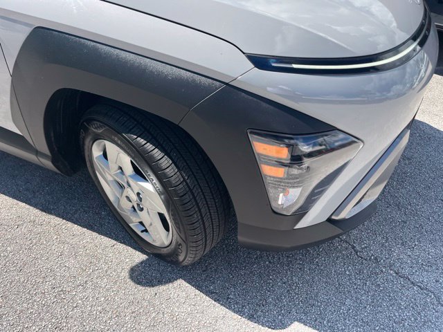 Used 2024 Hyundai Kona SE FWD image 13